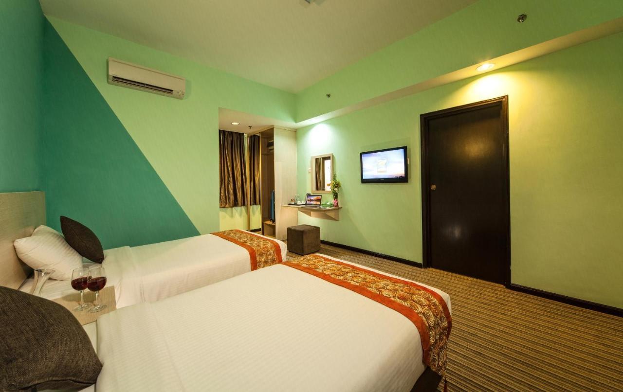 Thy Executive Hotel Johor Bahru Extérieur photo