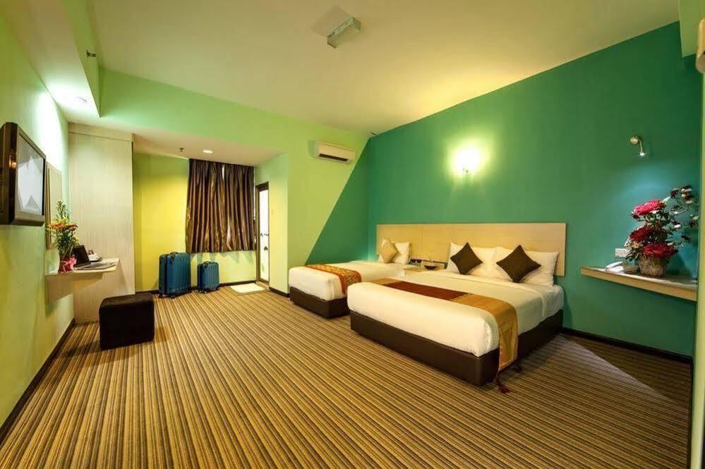Thy Executive Hotel Johor Bahru Extérieur photo