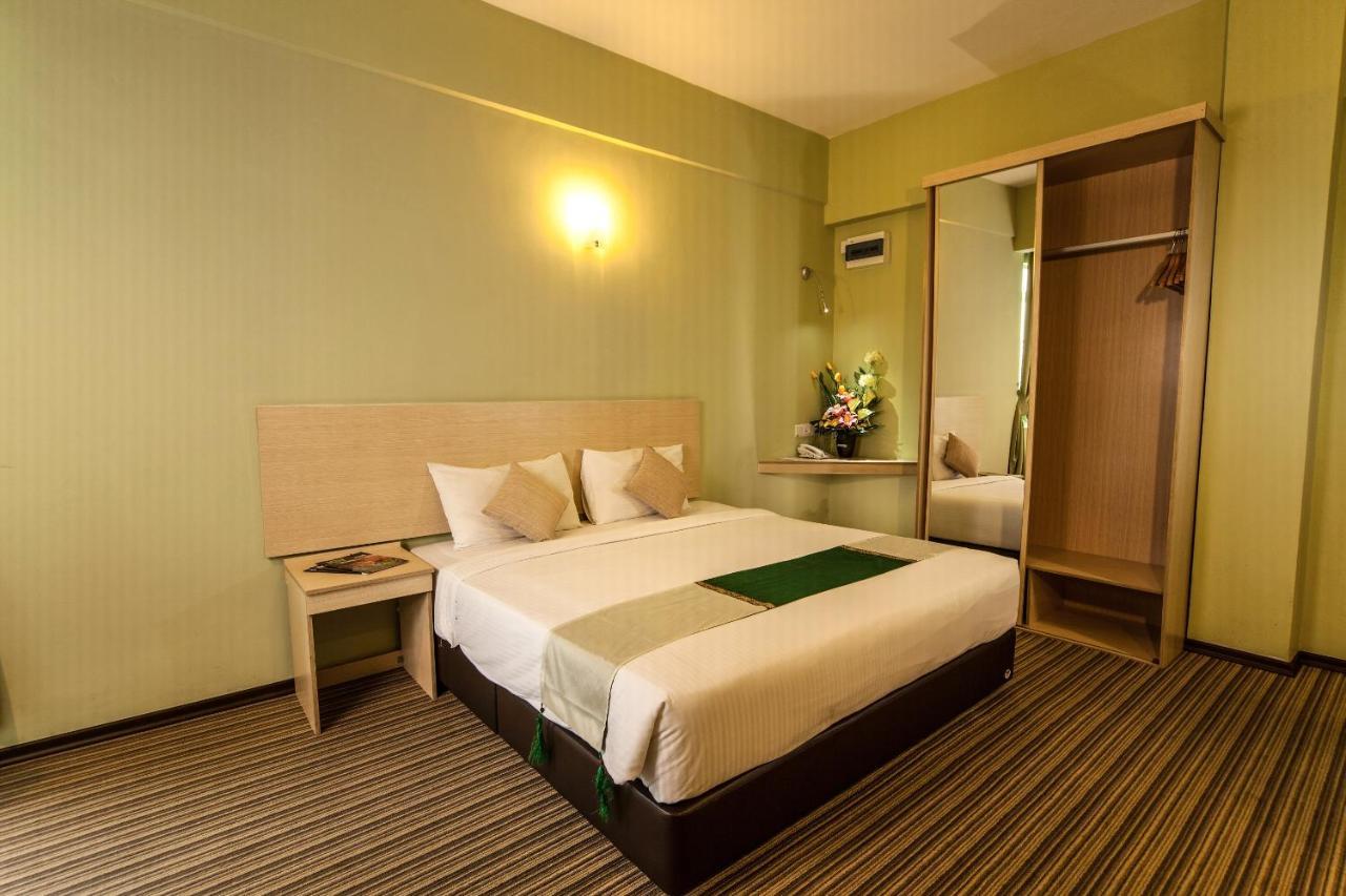Thy Executive Hotel Johor Bahru Extérieur photo